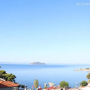 Aria's House & Διαμέρισμα