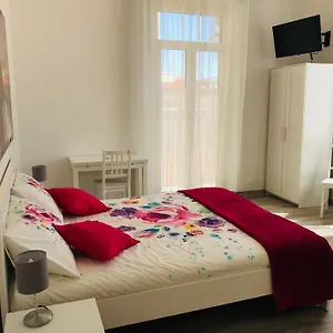 https://cinqueterre-manarola.hotelitalianriviera.com
