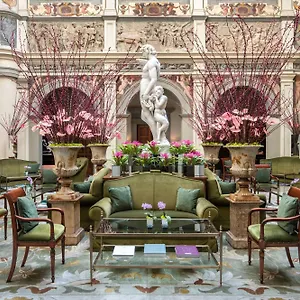 Four Seasons Отель